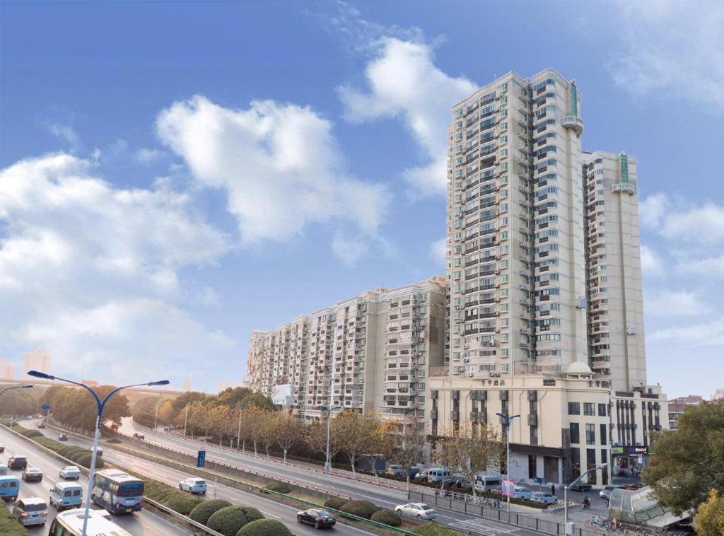 Ji Xinzhuang Humin Road 3*